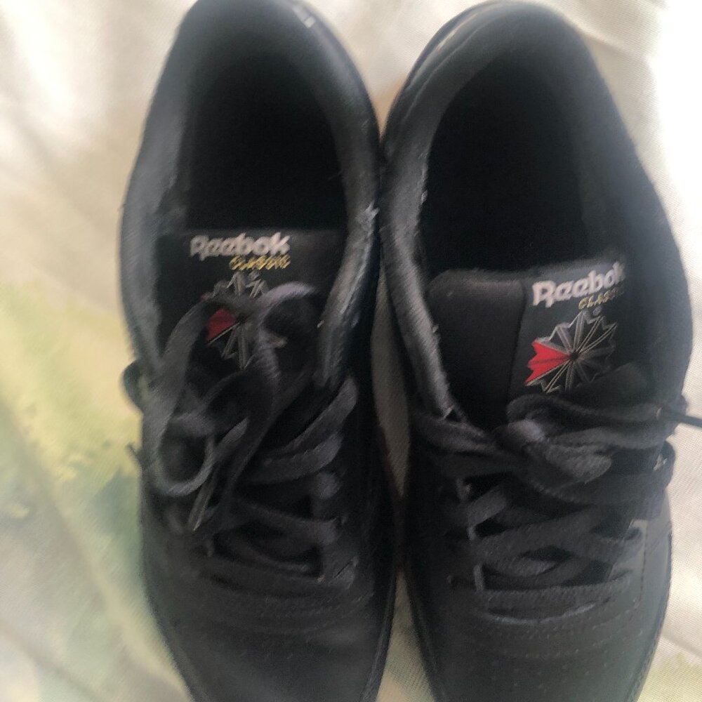 Reebok Classic Leather Black Rubber Sole - Picture 4 of 5